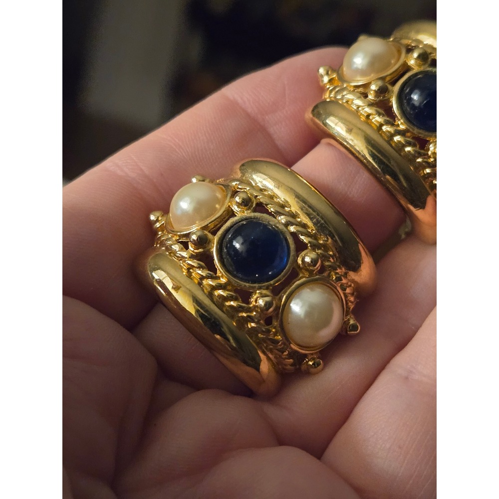 Joan River Signed Vintage Statement Earrings Clip Gold Blue Glass Pearl Cabochon - Picture 5 of 7